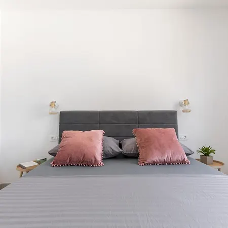 Mate's Holliday House Apartment Trogir