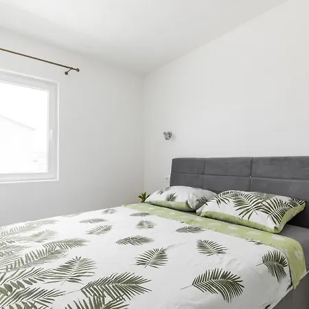 Mate's Holliday House Apartment